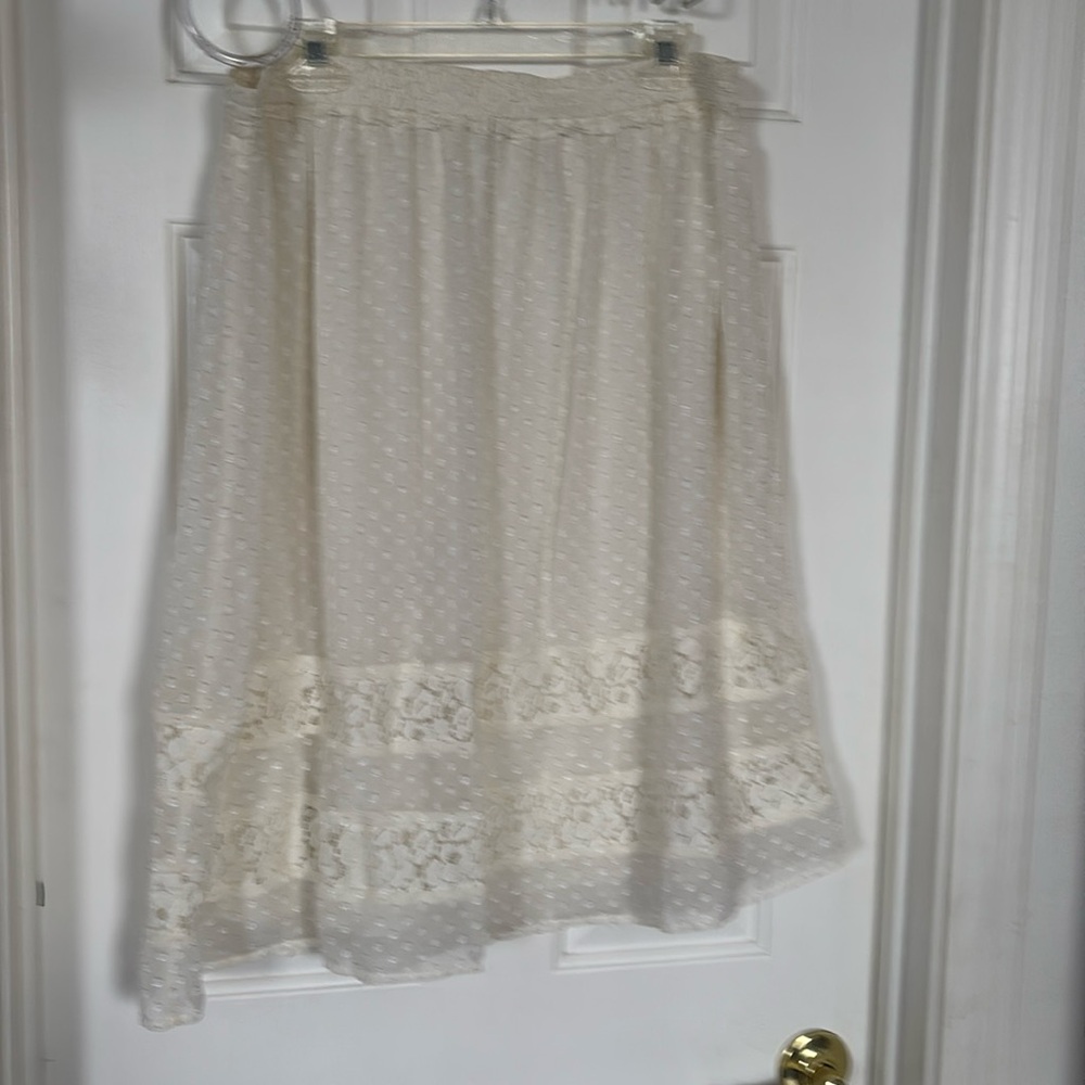 Cream lace skirt